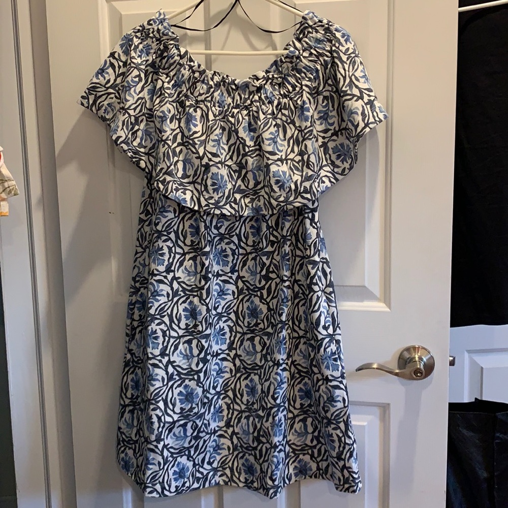 Off the shoulder H&M dress